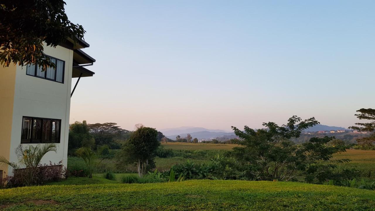Baan Sakuna Hotel Chiang Khong Exterior foto